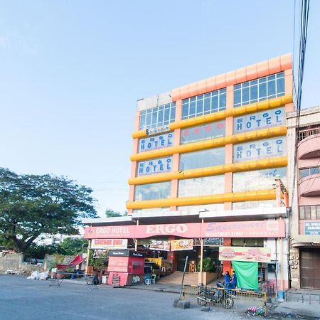Reddoorz Plus Near Vigan City Commercial Center Extérieur photo