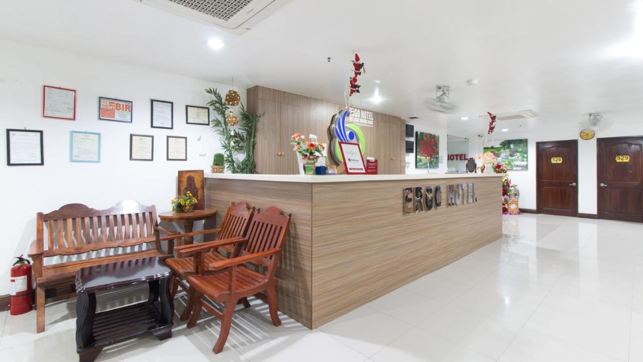 Reddoorz Plus Near Vigan City Commercial Center Extérieur photo