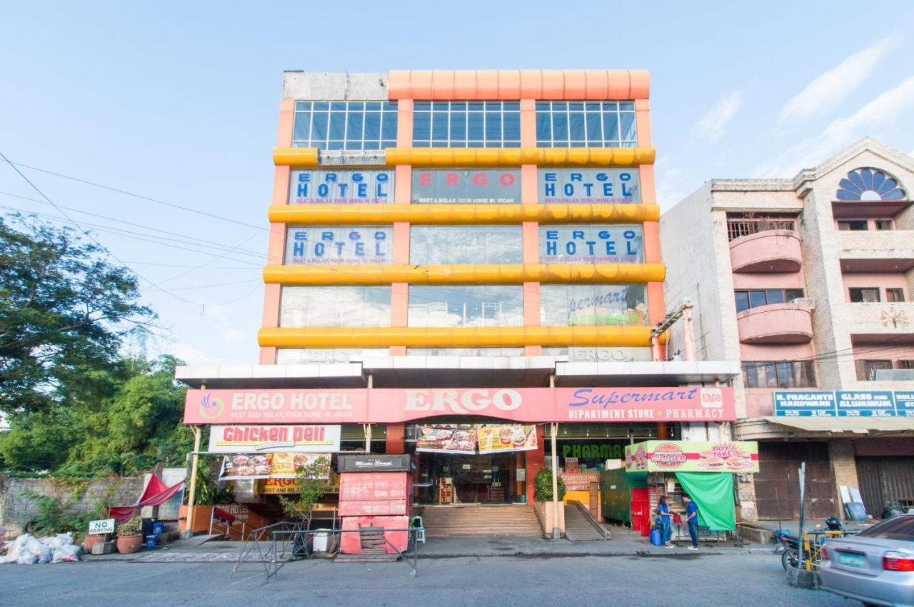 Reddoorz Plus Near Vigan City Commercial Center Extérieur photo