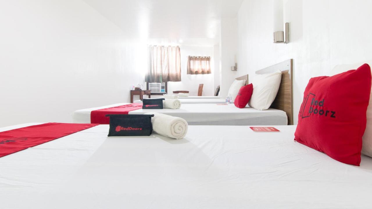 Reddoorz Plus Near Vigan City Commercial Center Extérieur photo