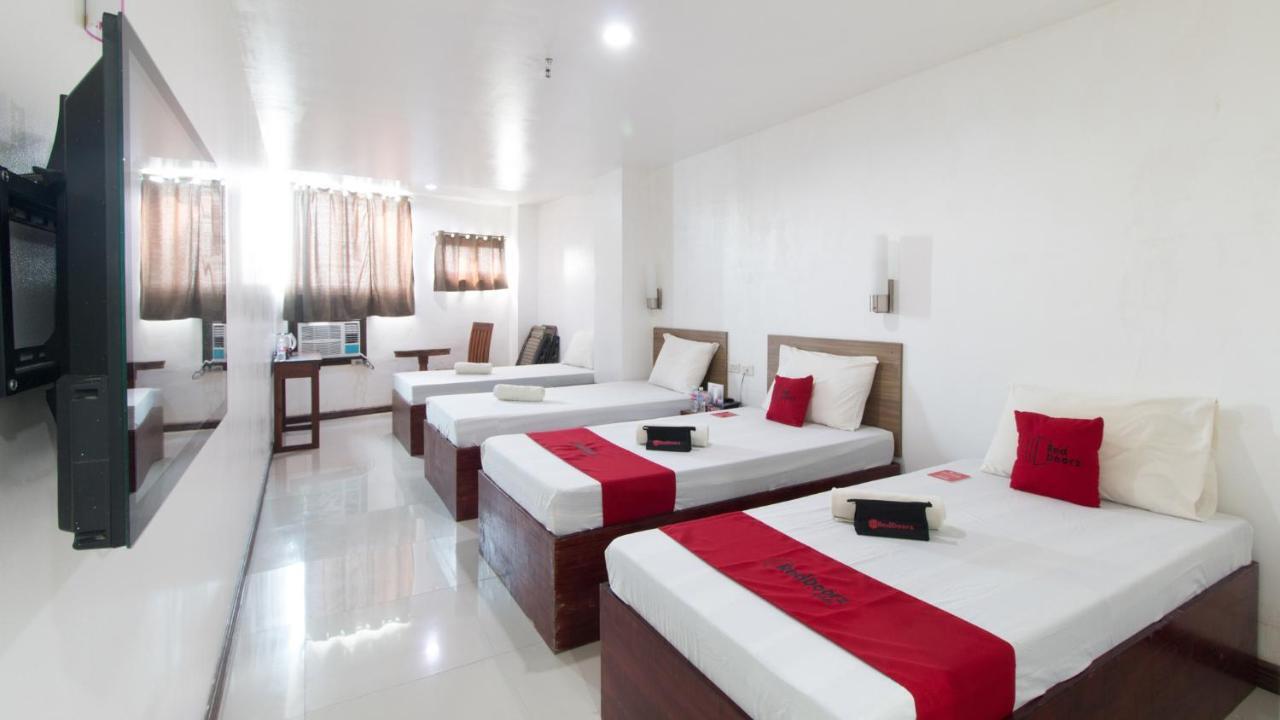 Reddoorz Plus Near Vigan City Commercial Center Extérieur photo