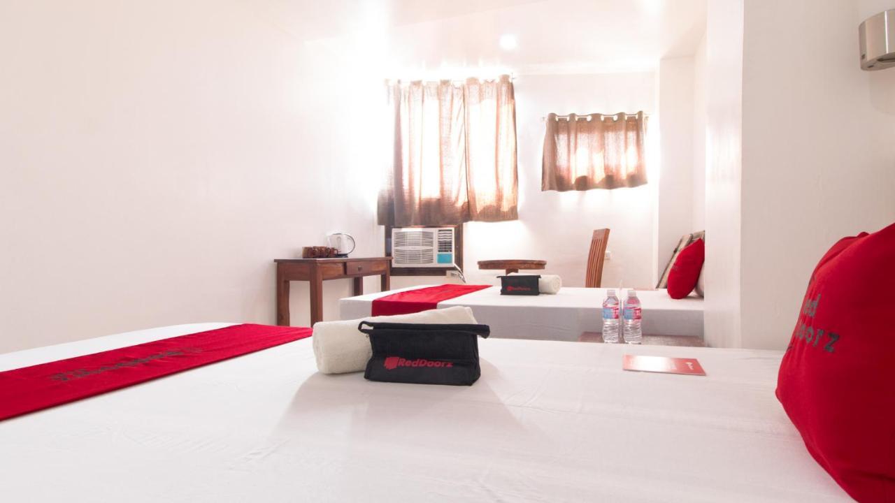 Reddoorz Plus Near Vigan City Commercial Center Extérieur photo