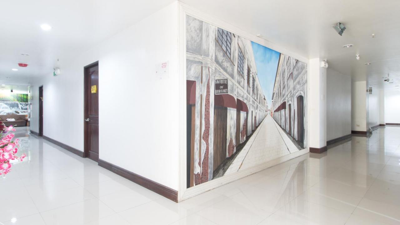 Reddoorz Plus Near Vigan City Commercial Center Extérieur photo