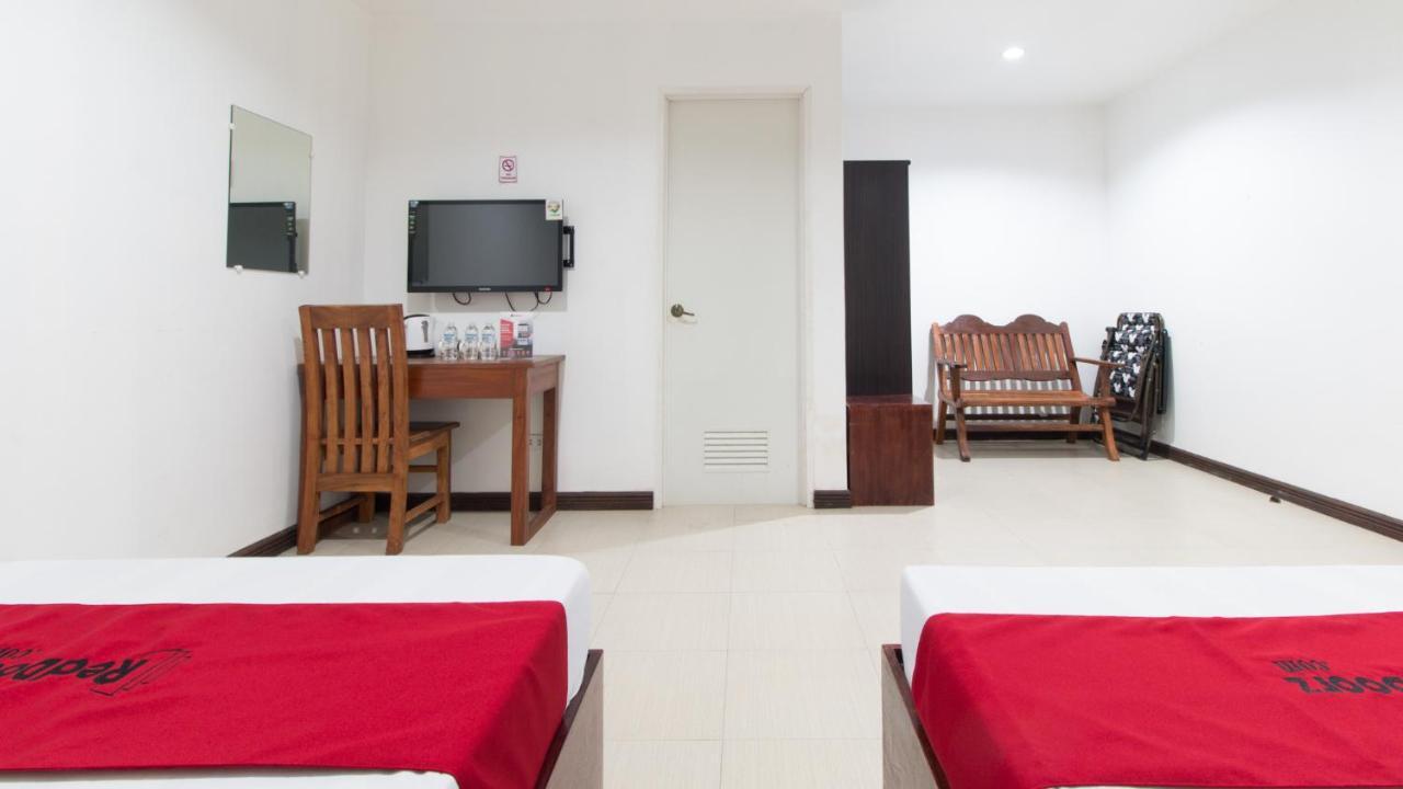 Reddoorz Plus Near Vigan City Commercial Center Extérieur photo