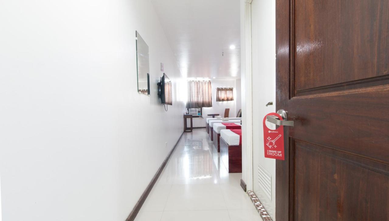 Reddoorz Plus Near Vigan City Commercial Center Extérieur photo